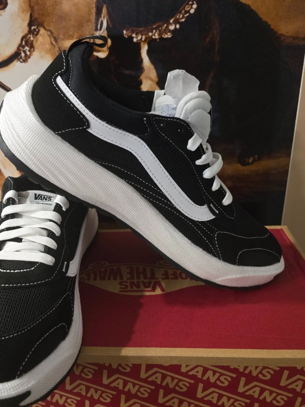 Vans Ultrarange Neo 2.0 Black / White Shoes VN000EJ8BA2 Men's 10.5 US NEW RARE